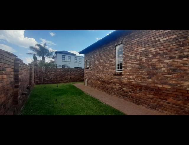 3 BEDROOM PROPERTY TO RENT IN THATCHFIELD